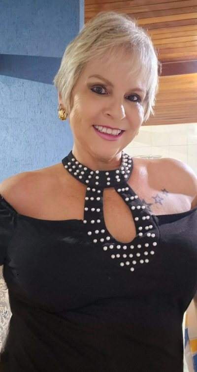 chat rencontre - Bayonne - Vous cherchez une conversation sans prise de tête à Bayonne? Madeleine, 50 ans, adore discuter sur un site de chat rencontre gratuit
